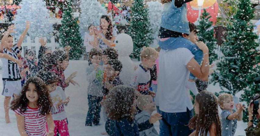 Christmas Cheer in UAE: Top Markets and Santa Meetups