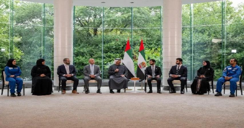 UAE President meets with NASA graduates, Emirati students in Washington