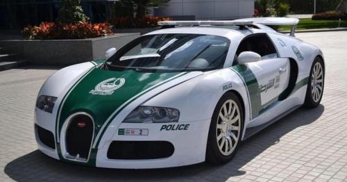 Asian expat takes a ride in Dubai Police supercar